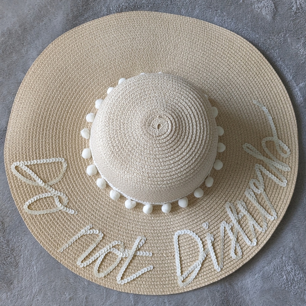 Beach sun hat